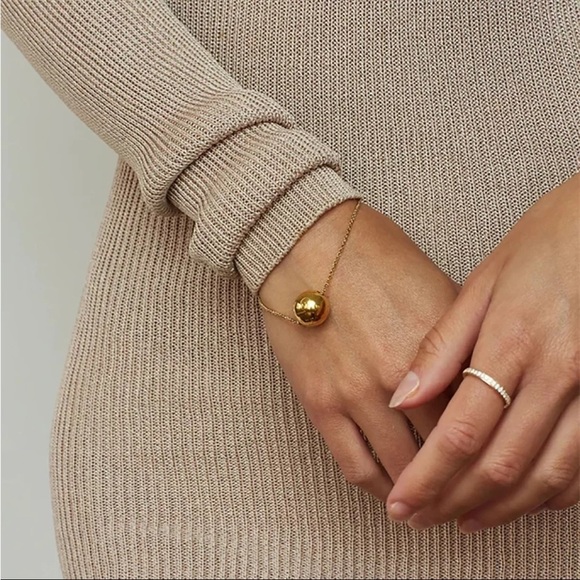 18K Gold Plated Ball Pendant Chain Pull Bracelet - Picture 1 of 7